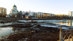 В Астрахани снижают уровень воды в каналах