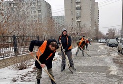 Астраханские коммунальщики за сутки откачали 430 кубометров талых вод
