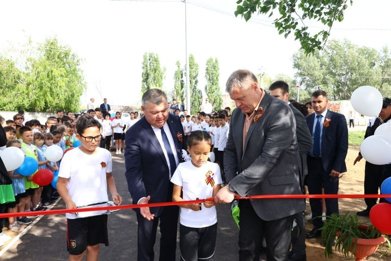 В селе Забузан начал работу новый межшкольный стадион