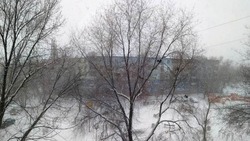 В Астрахани идёт борьба с последствиями снегопада