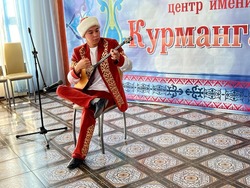 Астраханский домбрист привёз из Казахстана награду