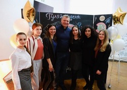 Игорь Бабушкин поздравил астраханских студентов с праздником
