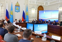 Астраханские общественники предложили губернатору выдвинуть свою кандидатуру на второй срок