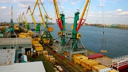 Астраханский и иранский порты стали побратимами